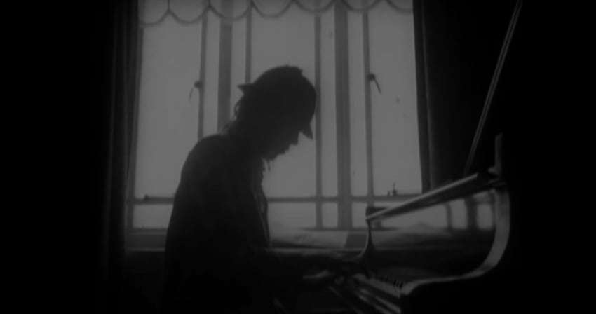 Neil Young Stringman