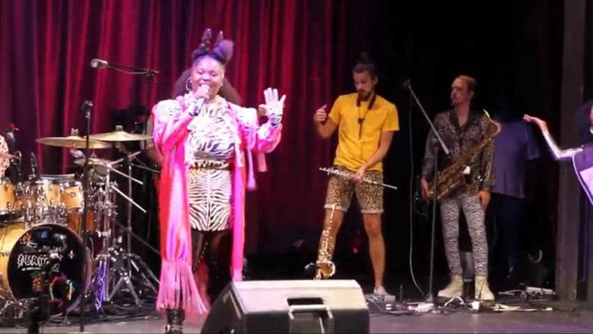 Tank Bangas Mr Insta Le Petit Theatre Video