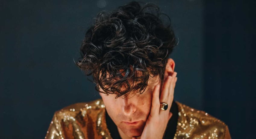 Low Cut Connie Press 2021