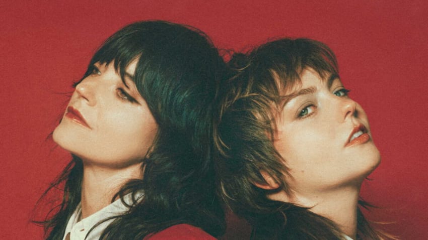 Sharon Van Etten & Angel Olsen Perform Together At Wild Hearts Tour Opener In Virginia