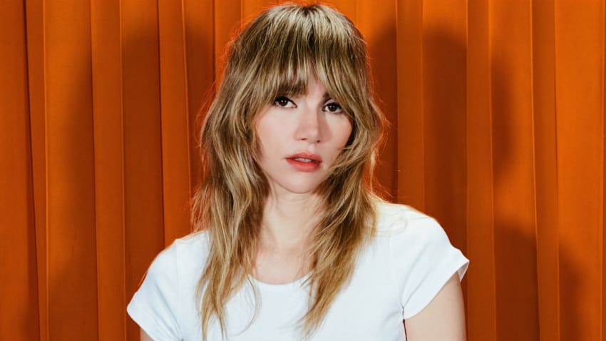Suki Waterhouse