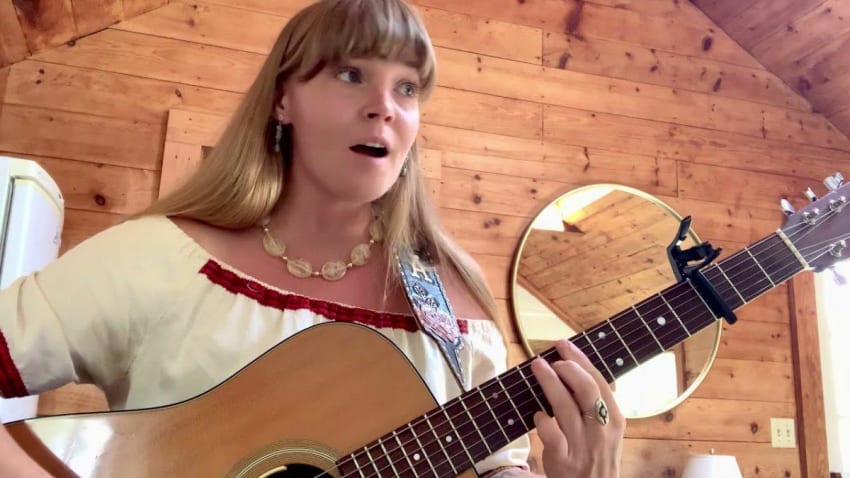 Courtney Marie Andrews - To Ramona (Official Live Video)