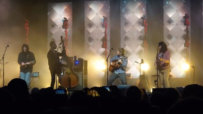 Billy Strings Debuts Pearl Jam & Jimi Hendrix Covers In Washington