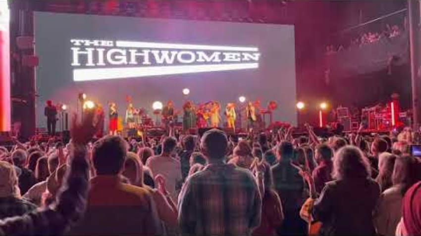 Highwomen close Friday night with Fleetwood Mac's The Chain at BottleRock 2021.