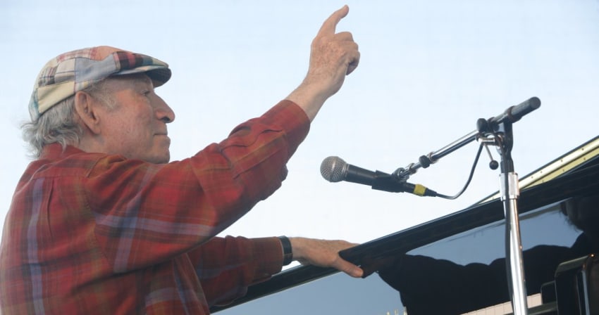 George Wein Ayano Hisa pointing