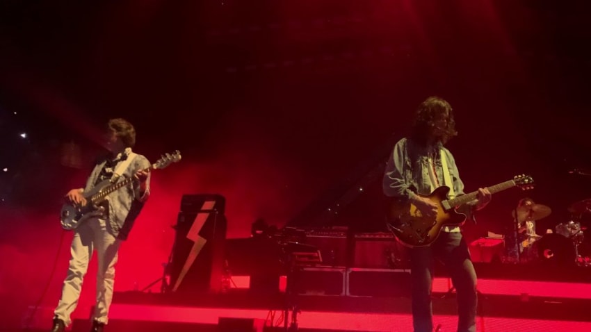 ODE TO THE METS - THE STROKES