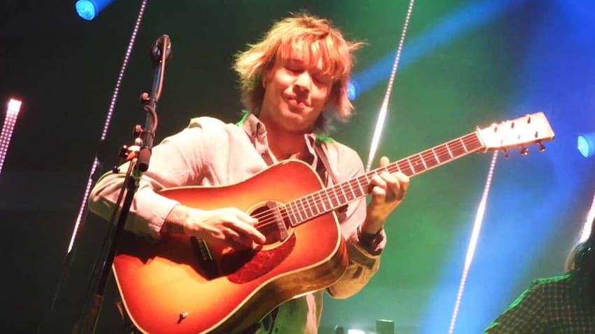 Billy Strings Debuts ‘Boston Boy’ & ‘Big Ball In Boston’ Covers