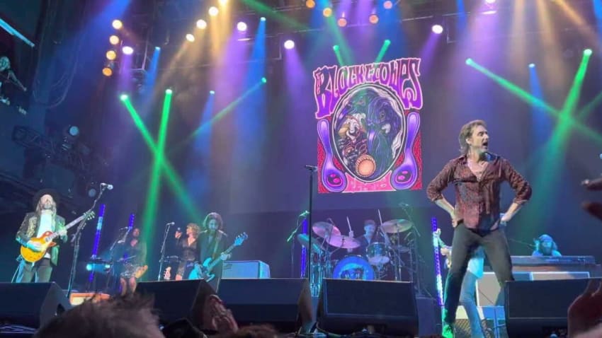 Watch The Black Crowes Play ‘Charming Mess’ For 1st Time Since 1990