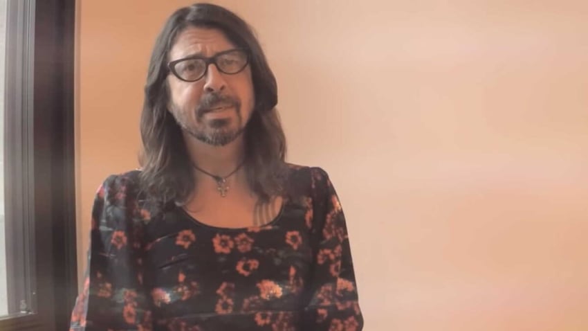 Dave Grohl & Greg Kurstin Relaunch 'Hanukkah Sessions' With Lisa Loeb Cover