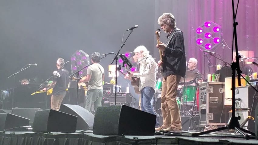 String Cheese w Pandolfi & Hall - This Must Be The Place/White Freightliner, Mission CO 112421