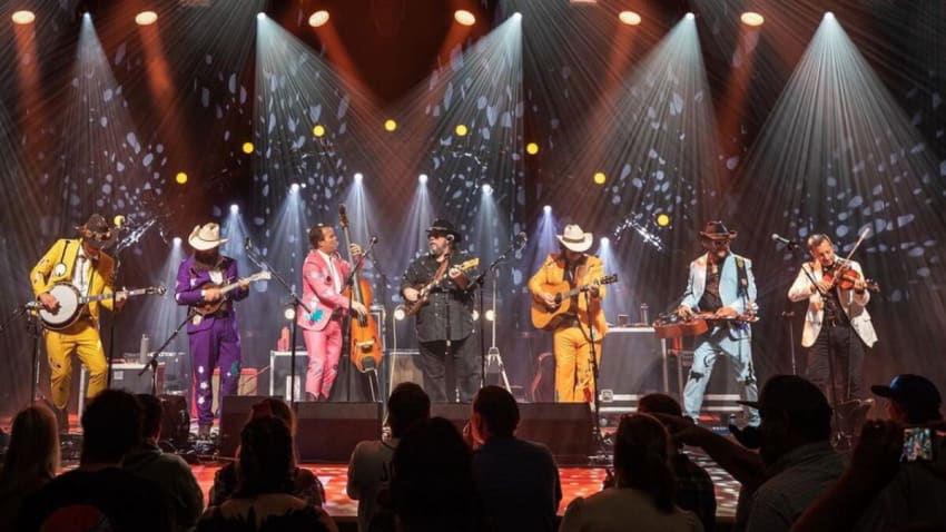 Greensky Bluegrass Celebrates Halloween At Ryman With Vince Herman, Lindsay Lou, Jason Carter & Others