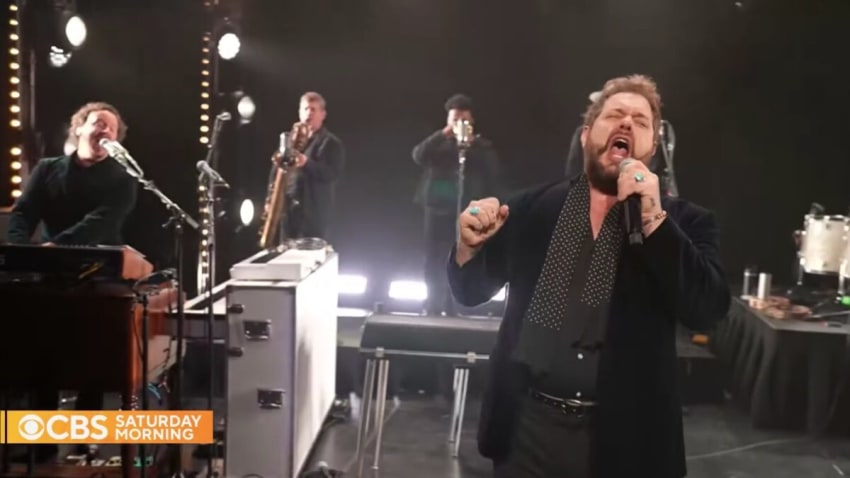 Nathaniel Rateliff & The Night Sweats Perform On 'CBS This Morning'