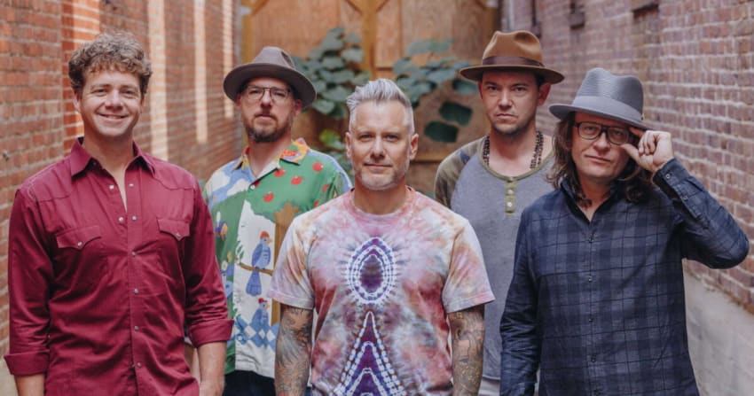 The Infamous Stringdusters Press November 2021