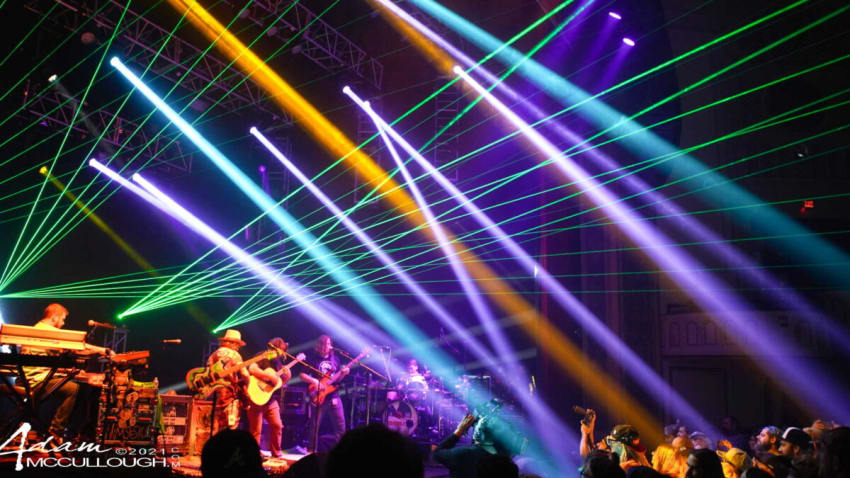 Keller Williams & Brandon ‘Taz’ Niederauer Join Twiddle At Capitol Theatre