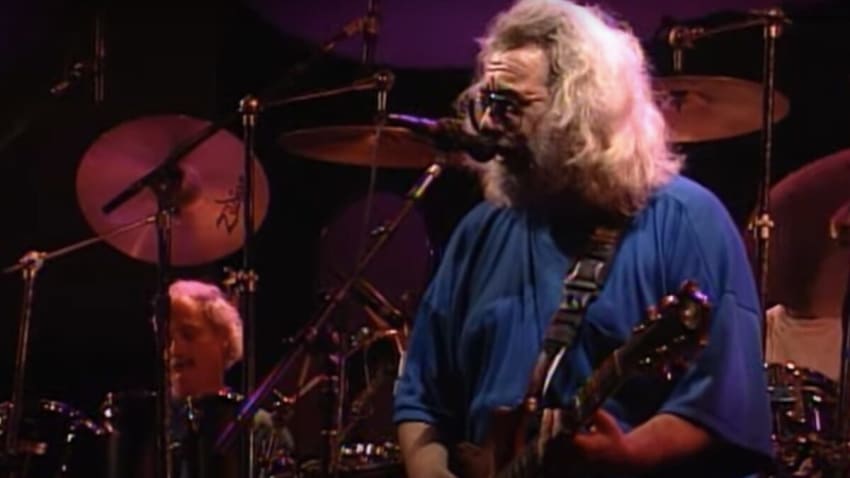 Watch Grateful Dead Perform ‘Brown Eyed Women’ In Chicago In 1991: Pro-Shot Video