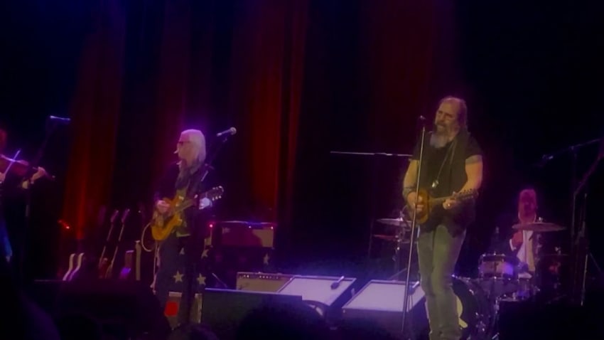 Steve Earle & The Dukes “Copperhead Road” 12-13-21 Town Hall NYC