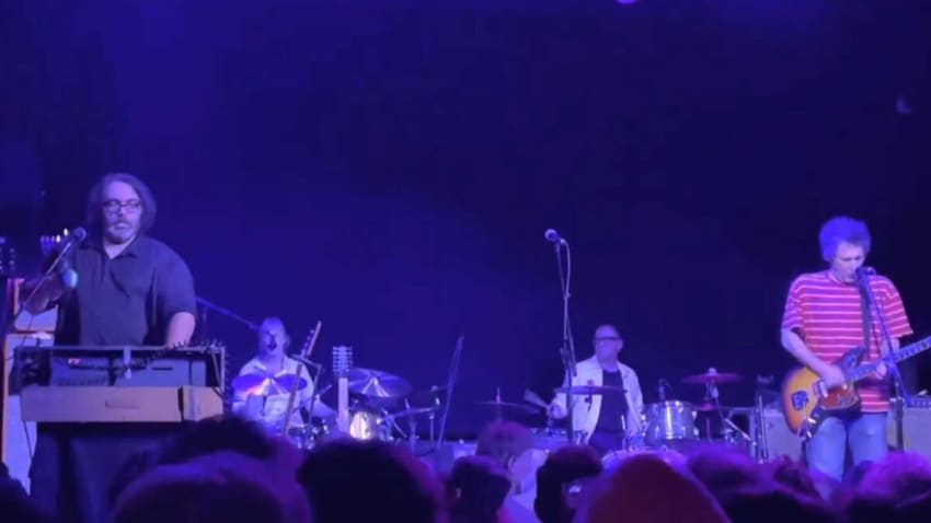 Fred Armisen Joins Yo La Tengo In New York City