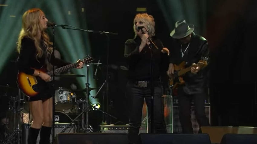 Watch Lucinda Williams & Margo Price Perform ‘Changed The Locks’ For ‘Austin City Limits’