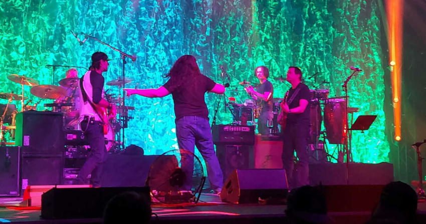 Umphreys McGee Newport Kentucky Mad Dog Setlist