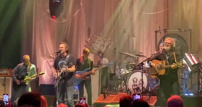 Eddie Vedder Earthlings Capitol Theatre Setlist