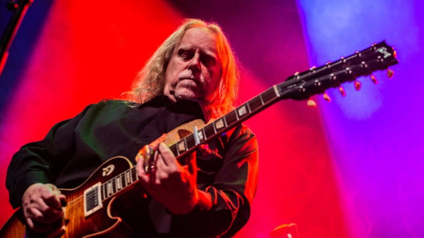 Warren Haynes Clarifies Warren Haynes Band Keyboardist Situation