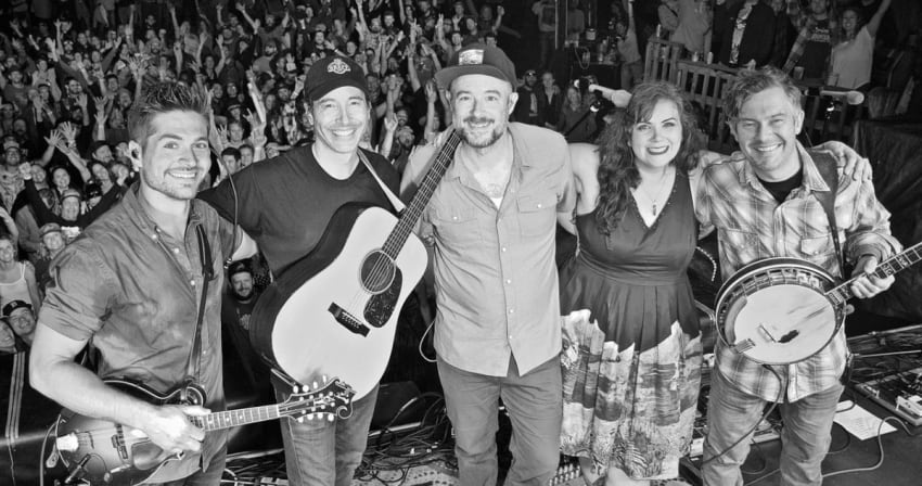 Yonder Mountain String Band 2022 press Live