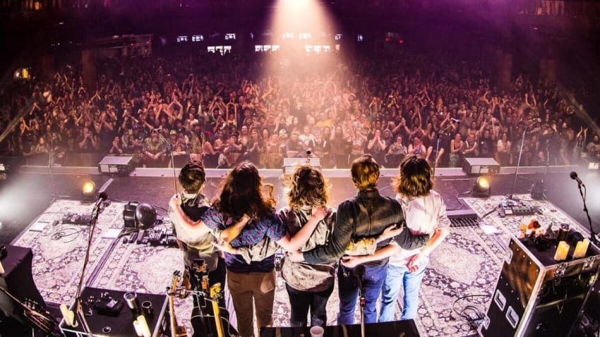 Billy Strings & Alex Hargreaves Close Madison Run
