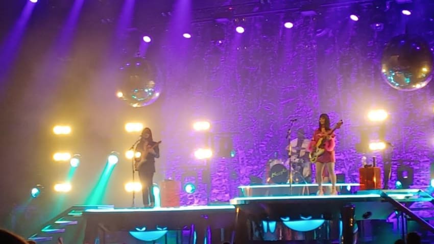 Khruangbin - White Gloves - Roadrunner, Boston, MA - 3/17/2022