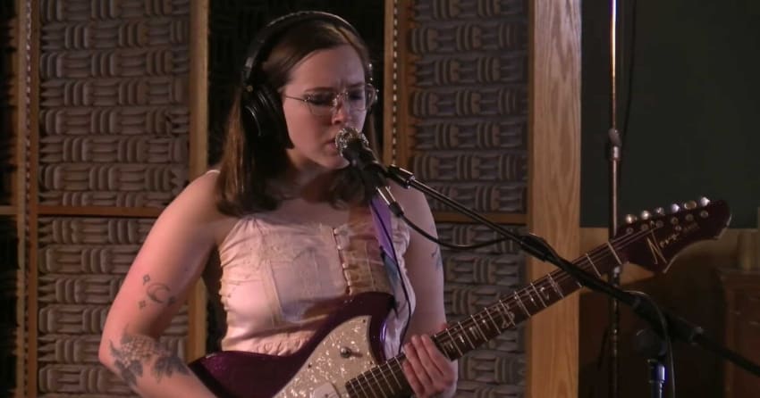 Soccer Mommy WNRN Session Video Shotgun