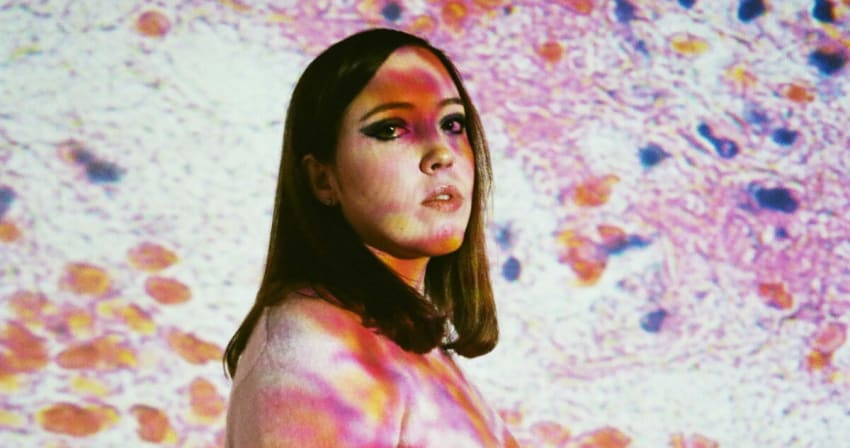 Soccer Mommy April 2022 Hur