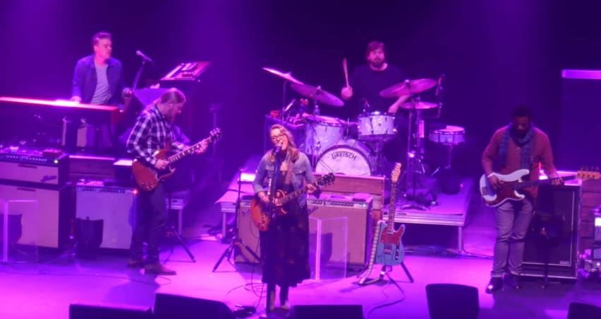 Tedeschi Trucks Bonnie Raitt Cover Portland Setlist Video Audio