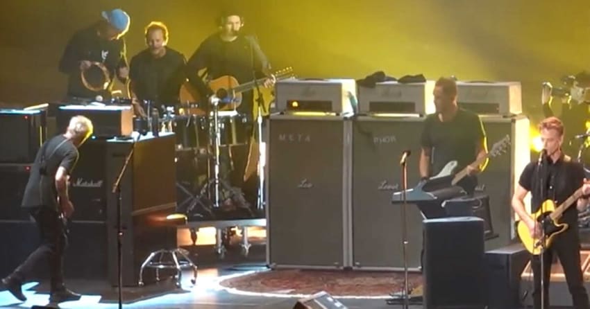 Pearl Jam Foo Fighters Cover Taylor Hawkins Cold Day In The Sun Forum Setlist Video
