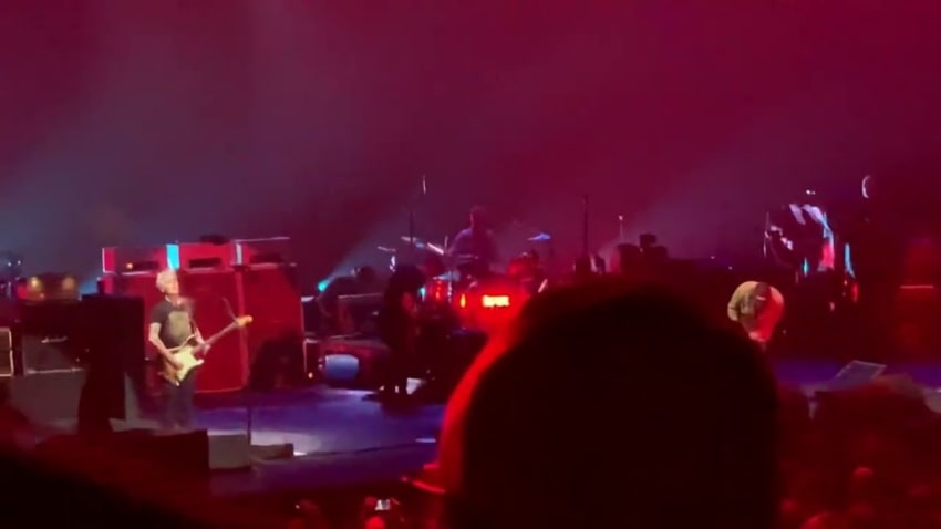 Pearl Jam w/ Dave Krusen “Black” live at the Save Mart Center (05/16/2022)