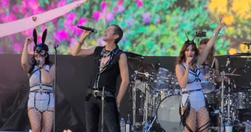Porno For Pyros Welcome To Rockville Setlist Videos