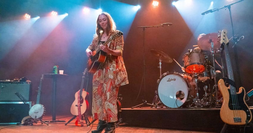 Sarah Jarosz Live 2022