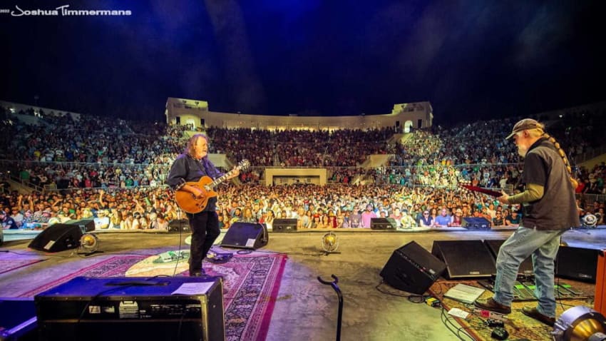 Widespread Panic Mixes 'Driving Song' & 'Surprise Valley' In Huntsville