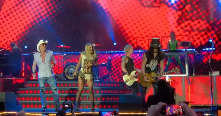 Guns Roses Carrie Underwood London