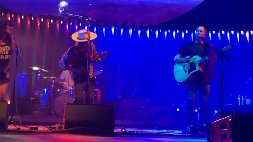 Jack Johnson w/ Handmade Moments Live - Calm Down - Camden NJ - 7/12/22