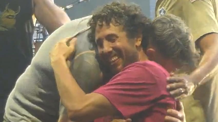 Rage Against The Machine’s Zack de la Rocha Plays Through Leg Injury In Chicago