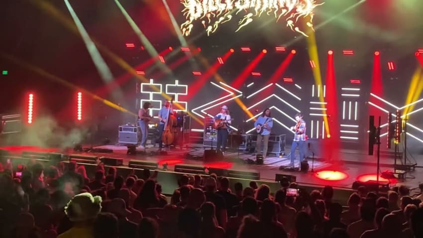 Shackles and Chains - Billy Strings 7/24/22