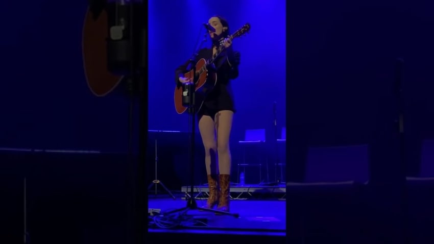 Slow Disco (unplugged) - St. Vincent @ De La Warr Pavilion, Bexhill, 30/6/2022