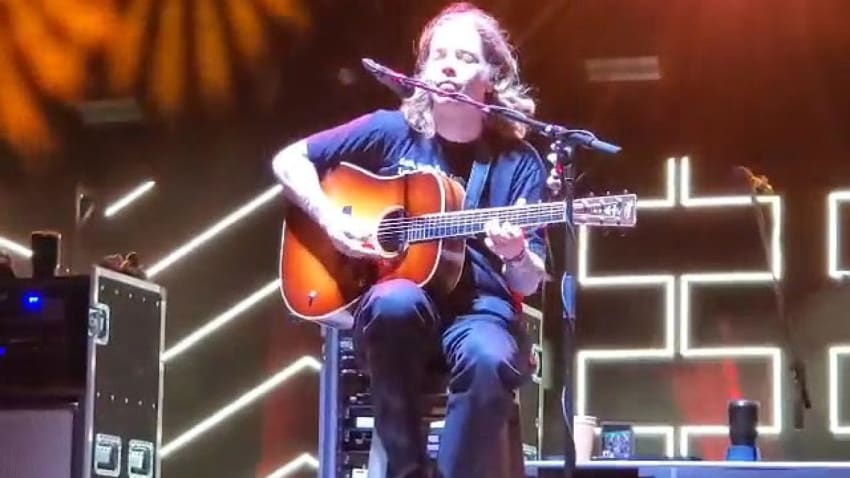 Billy Strings solo ‘’Beaumont Rag/Black Mountain Rag/Beaumont Rag’’ 7/30/22 Indianapolis, Indiana