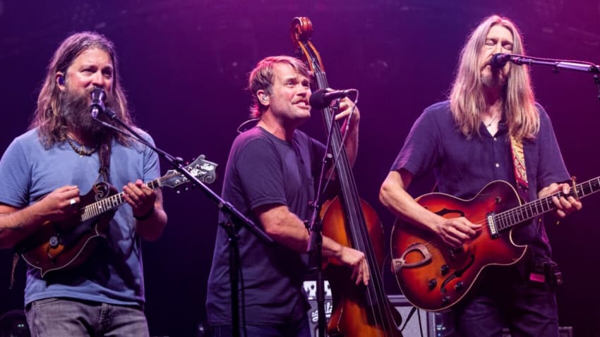 Greensky Bluegrass Premieres John Prine Cover With Oliver Wood In Charlottesville