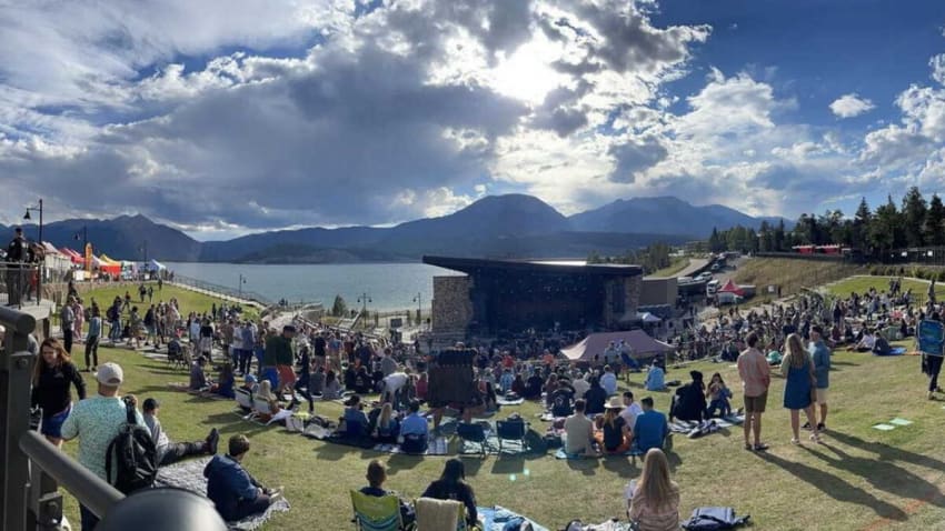 My Morning Jacket Fits Rarities & ‘Knockin On Heaven’s Door’ Jam Into Dillon Finale