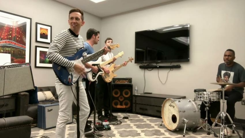 The Fearless Flyers // backstage at Madison Square Garden (pre-gig rehearsal)