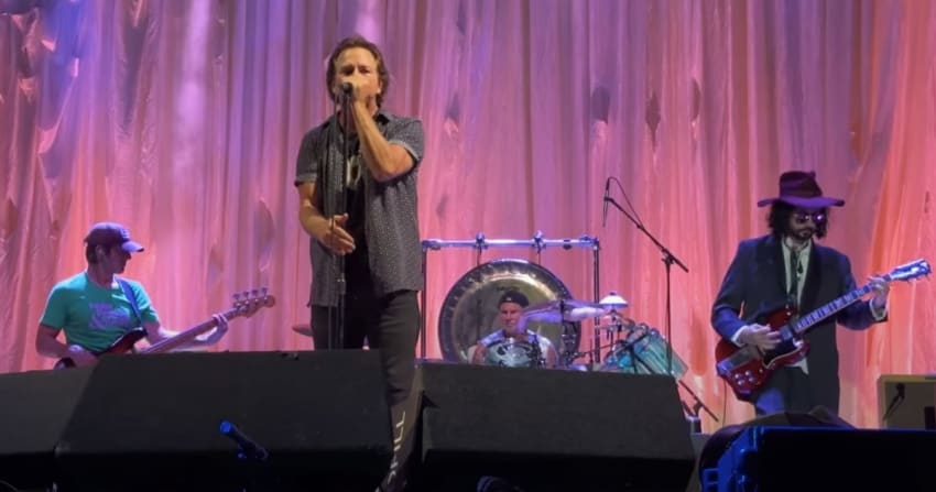 Eddie Vedder Mike Campbell The Waiting