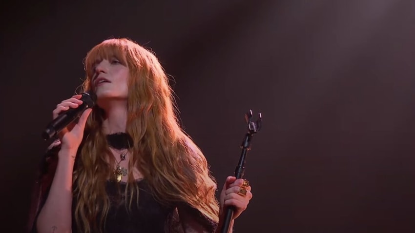 Florence + The Machine Deliver Powerful ‘King’ On ‘Late Late Show’