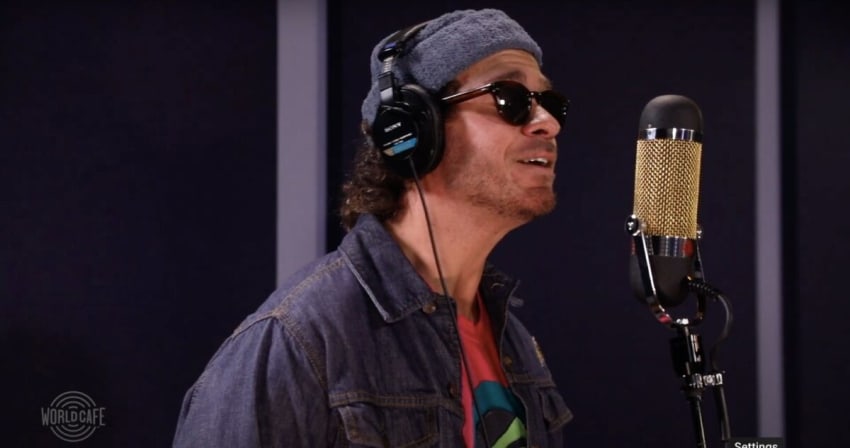 Amos Lee World Cafe