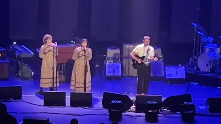 Marcus Mumford - Cowboy Like Me (Taylor Swift Cover) @ Beacon Theater 11-7-2022