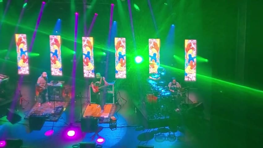 Twiddle Frendsgiving 11 26 22 "FRENDS Theme" Capitol Theatre Port Chester NY